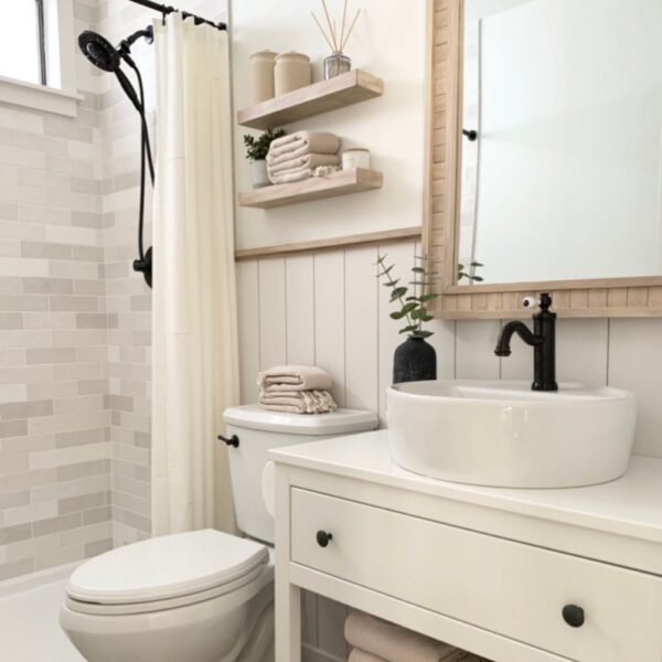 DIY Tiling: Traditional Mortar vs. Adhesive Tile Mat