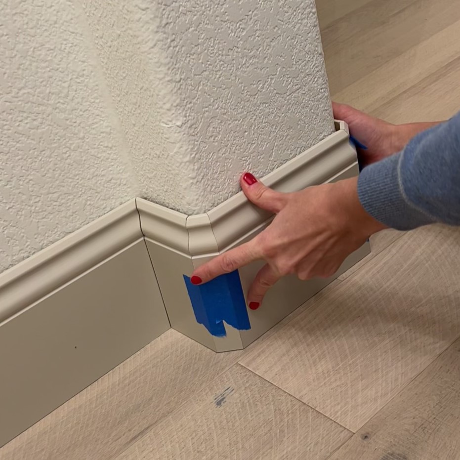 How to Install Baseboards Around Rounded Corners