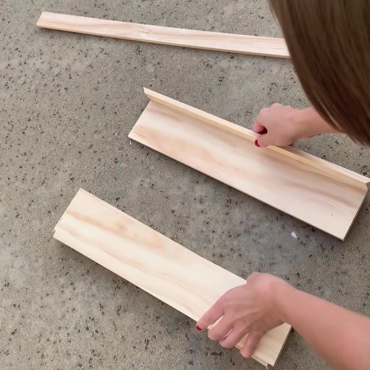 assemble bathroom floating shelf