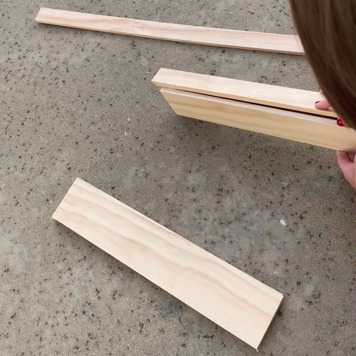 aligning floating shelf