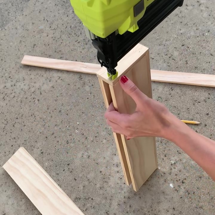 put together floating shelf