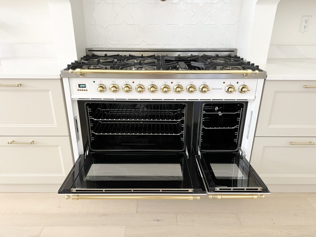 Hallman 48 range white