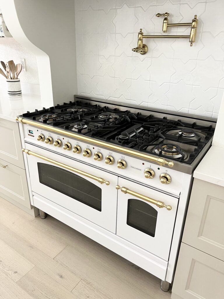 Hallman 48 dual fuel range