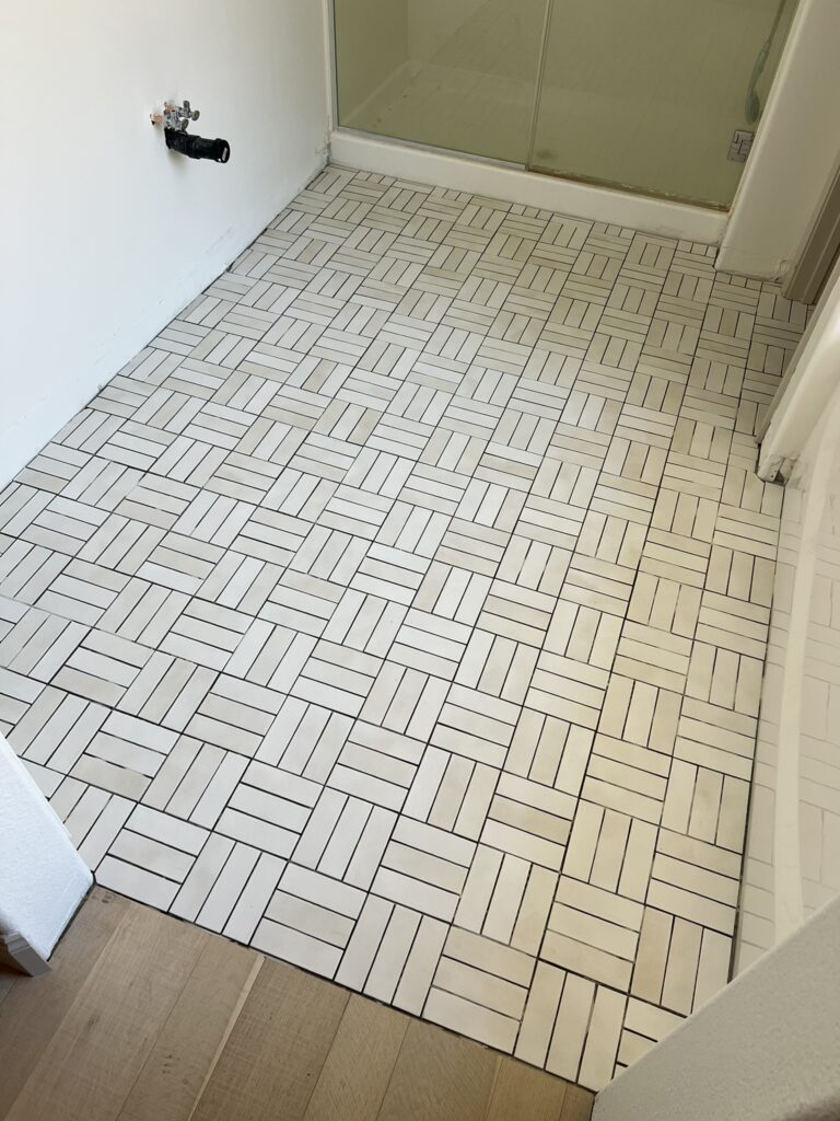 crosshatch tile pattern bathroom floor