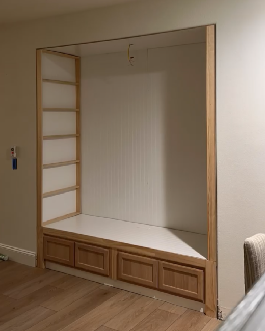 casing around reading nook