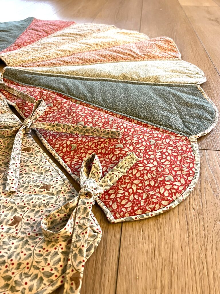 scalloped tree skirt