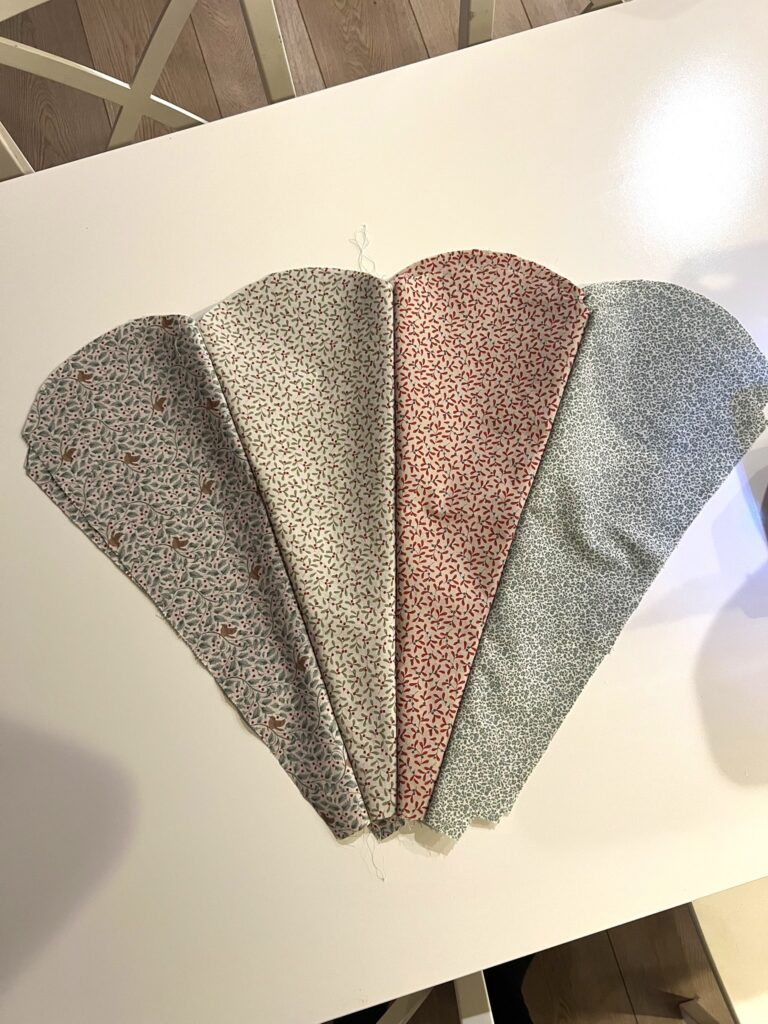 diy scalloped tree skirt