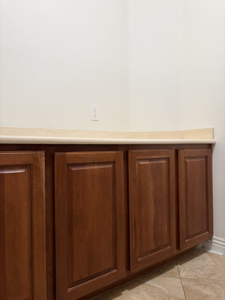 laundry room remodel before