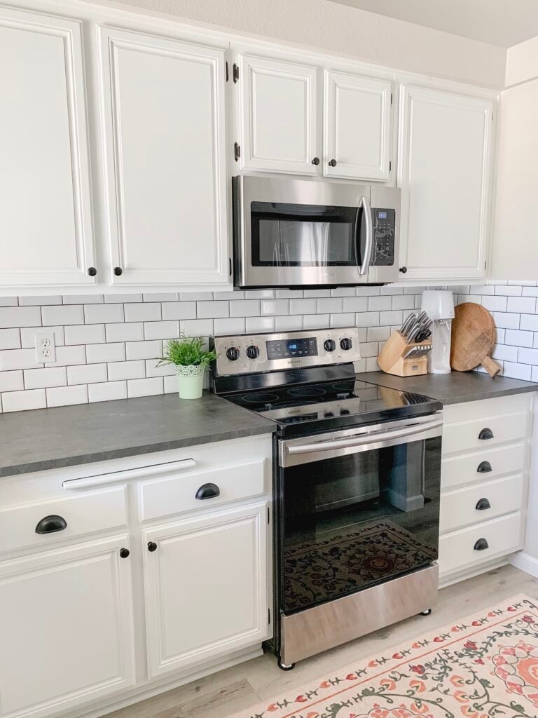 white semi-gloss kitchen cabinets